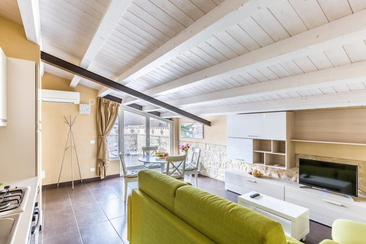 Modica For Family - Rooms And Apartments מראה חיצוני תמונה