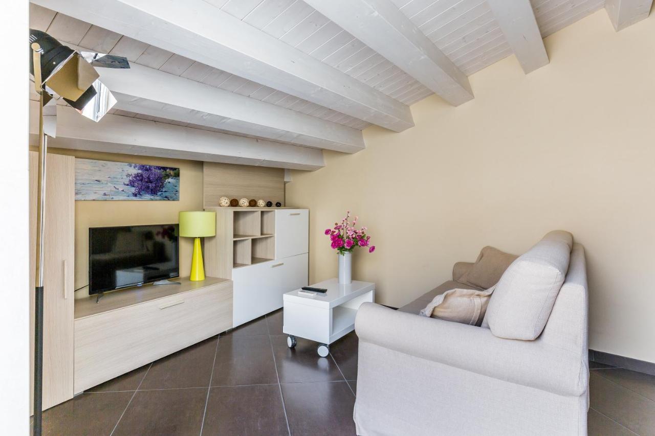 Modica For Family - Rooms And Apartments מראה חיצוני תמונה
