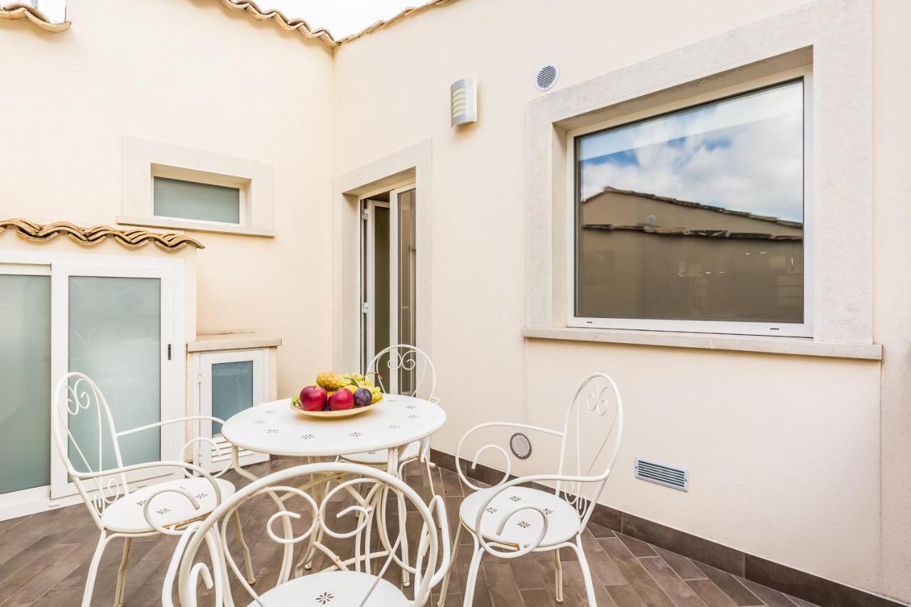 Modica For Family - Rooms And Apartments מראה חיצוני תמונה